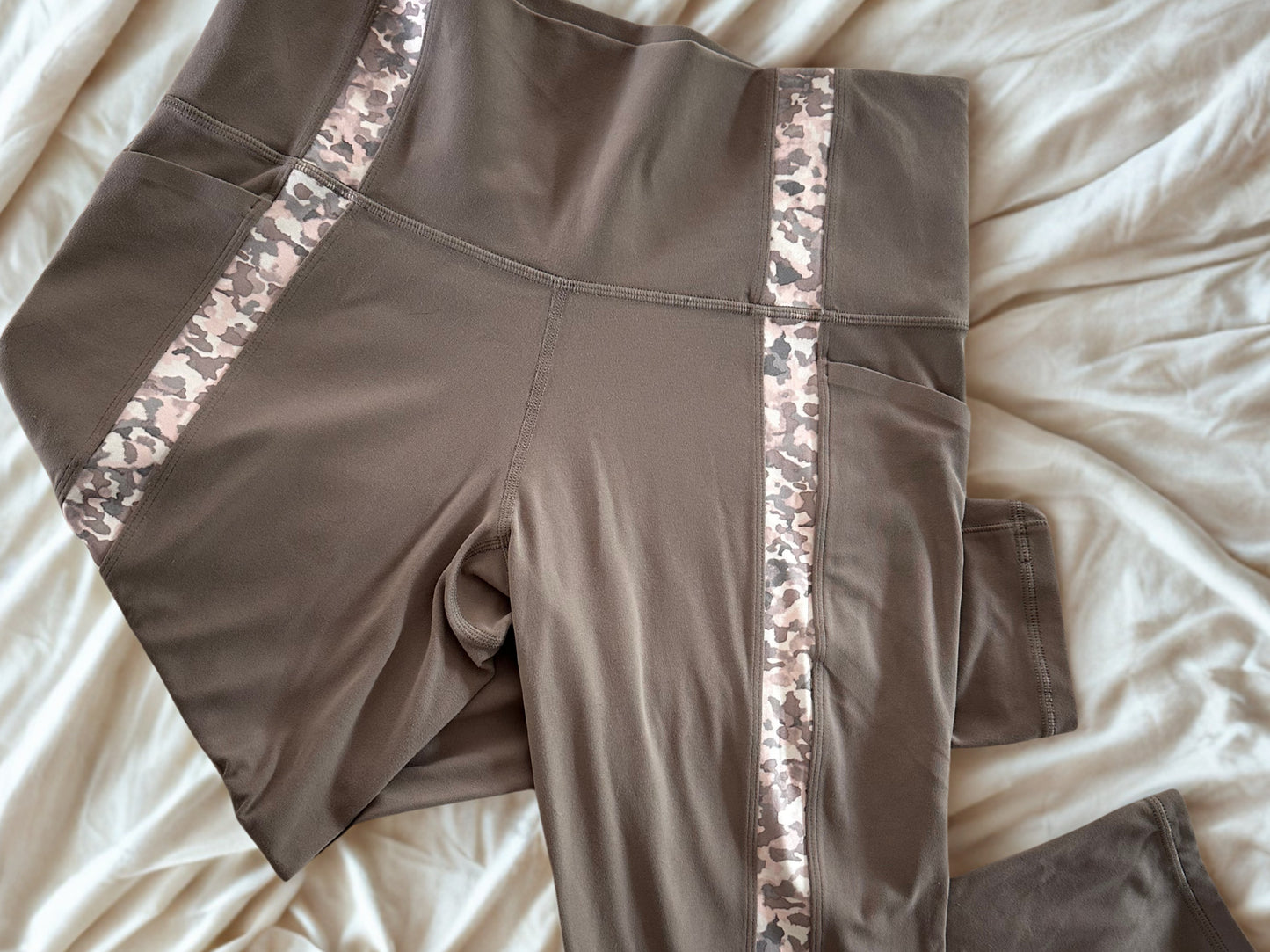 Athleta Salutation Stash Pocket 7/8 Size 1X
