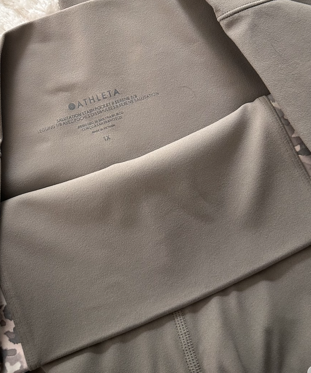 Athleta Salutation Stash Pocket 7/8 Size 1X